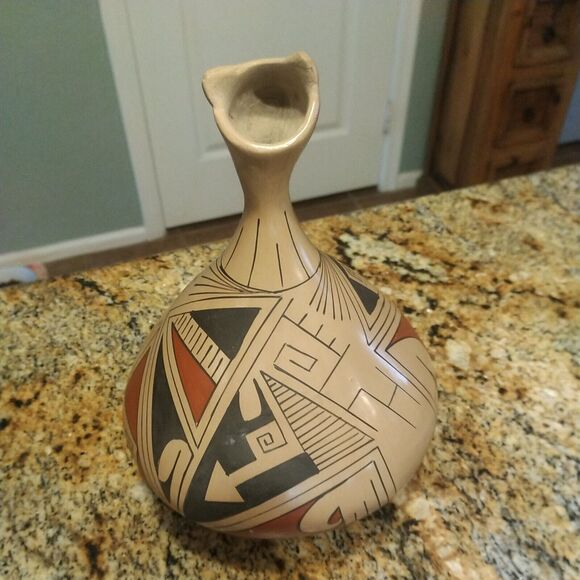 Stunning Vintage Mata Ortiz Mexico Pottery by Celia Lopez - Picture 4 of 11